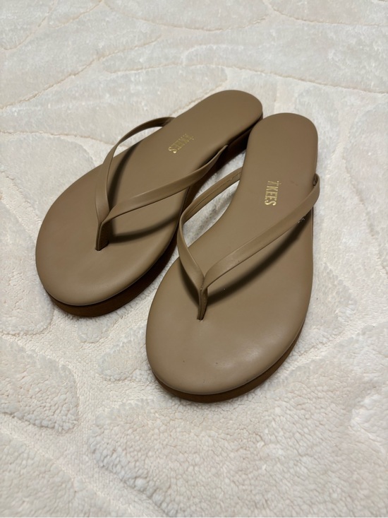TKEES Shoes - TKEES Taupe/Tan Slim-Strap Flip Flop Sandals